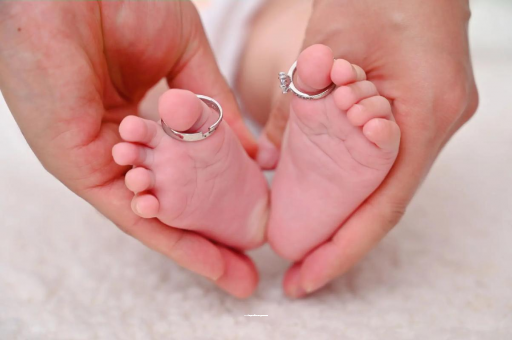 丽江宝宝打喷嚏发烧